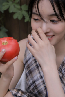 一女多男群交
